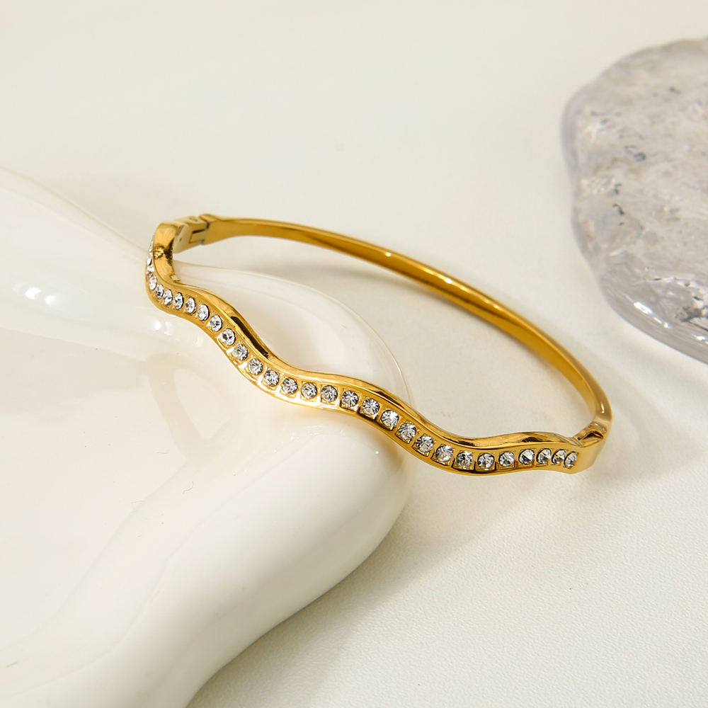 WaveLine Crystal Bangle - 18K Gold Plated