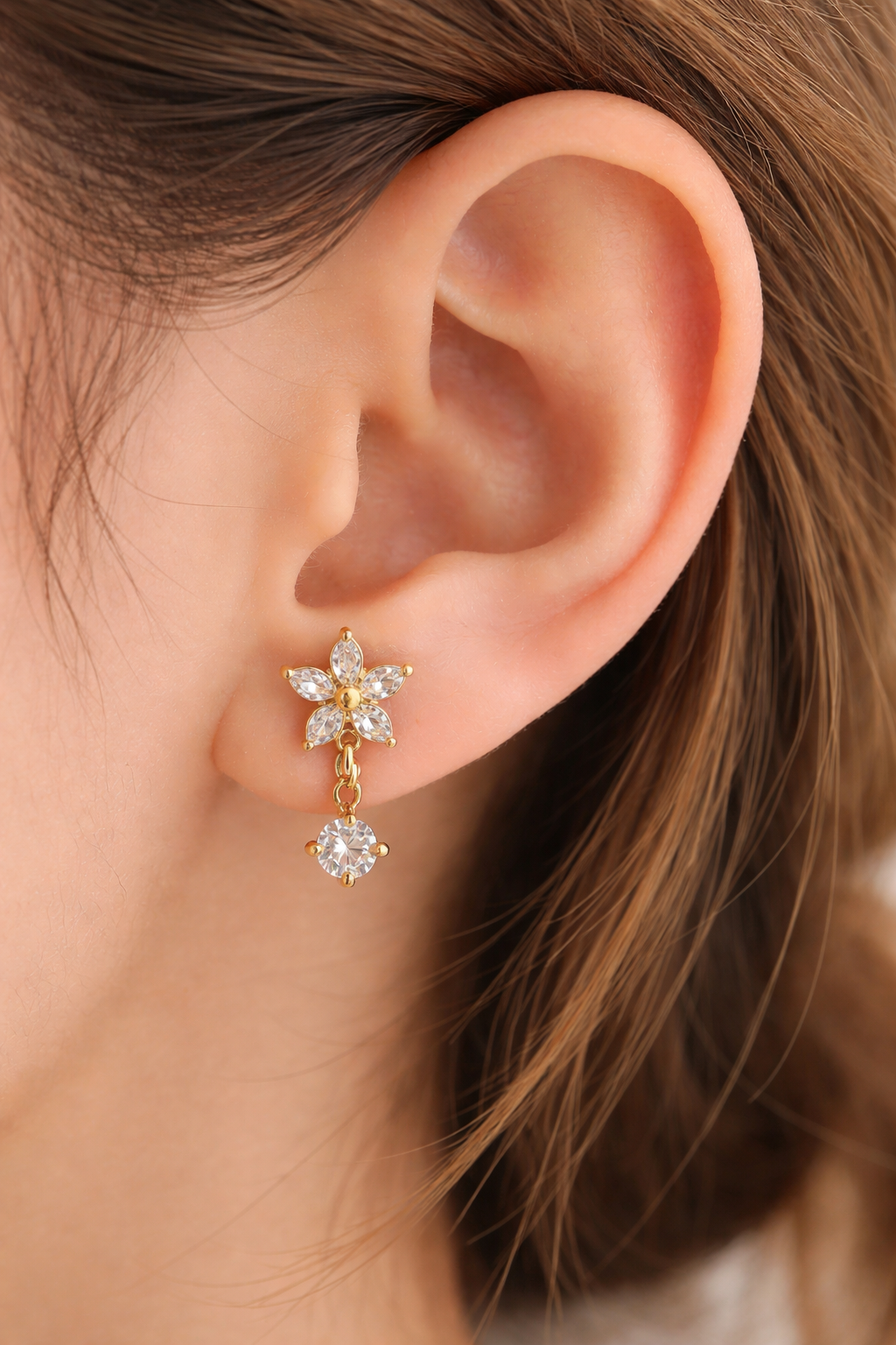Daisy Spark Studs - 18K Gold Plated