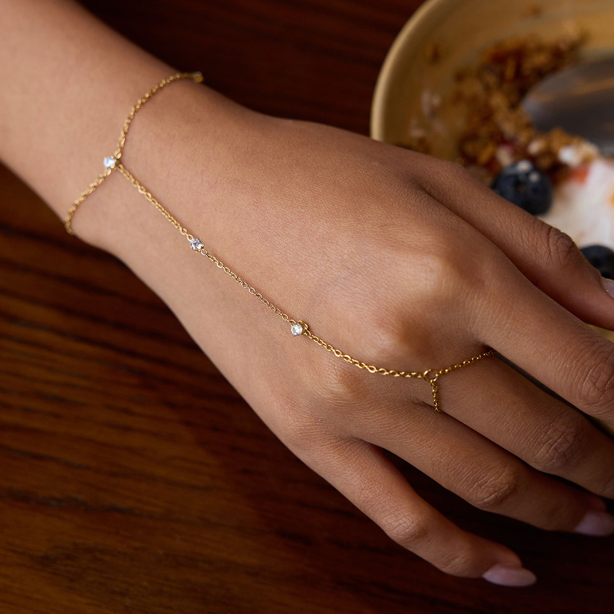 Lumi Line Hand Chain - 18K Gold Plated