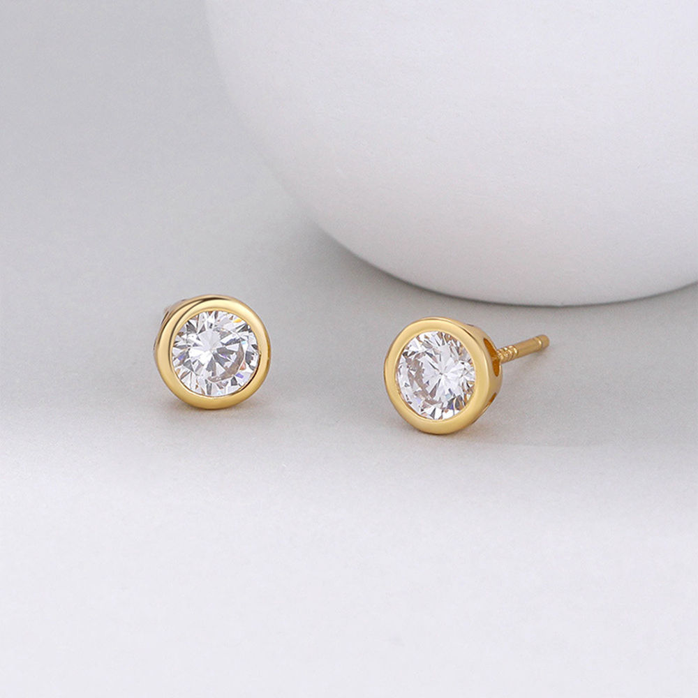 Iconic Round Studs - 18K Gold Plated