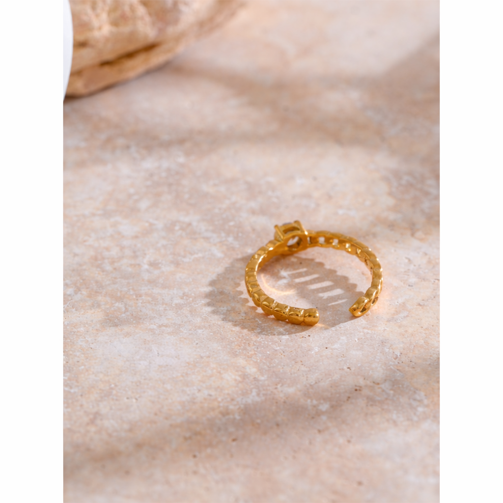 Solitaire Link Ring - 18K Gold Plated (Adjustable)