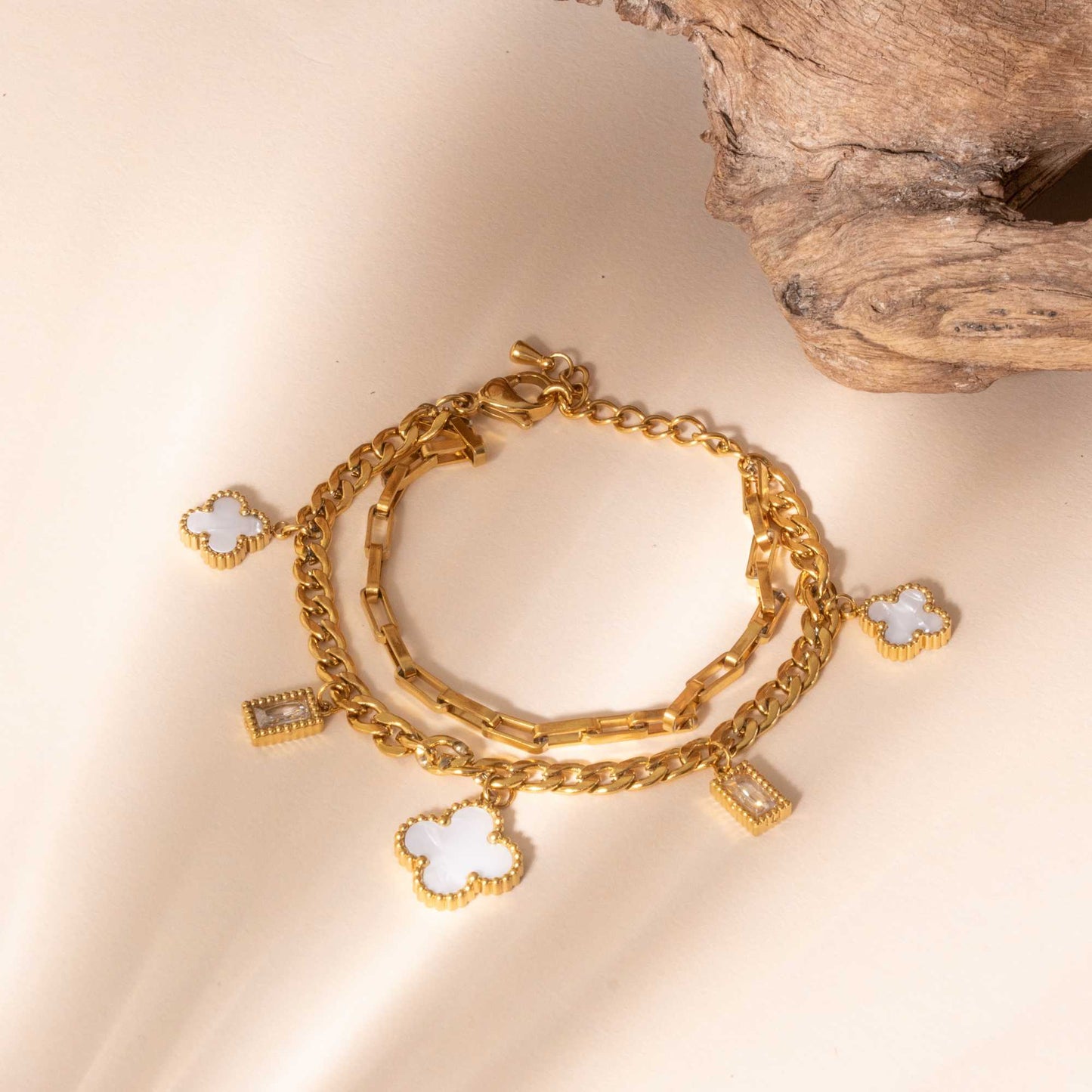 Clover Crystal Dainty Bracelet - 18K Gold Plated 