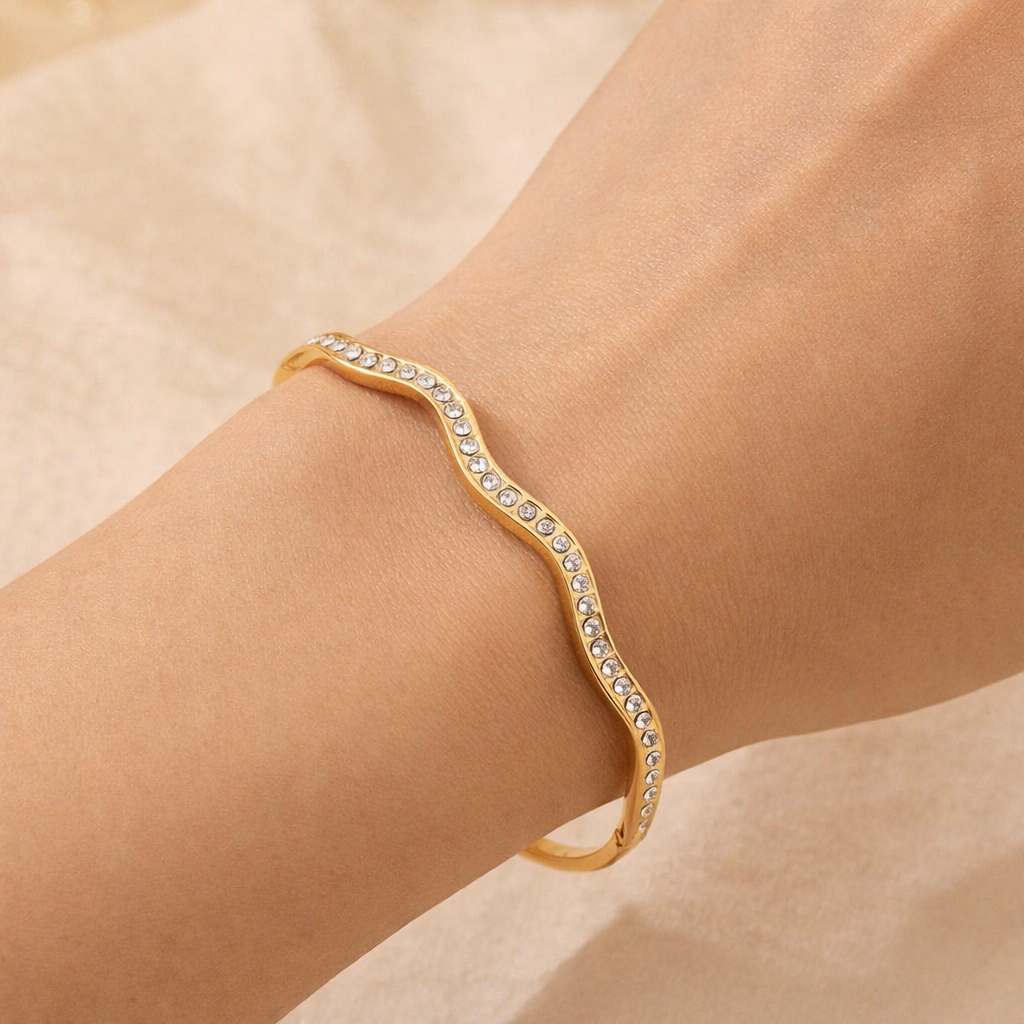 WaveLine Crystal Bangle - 18K Gold Plated