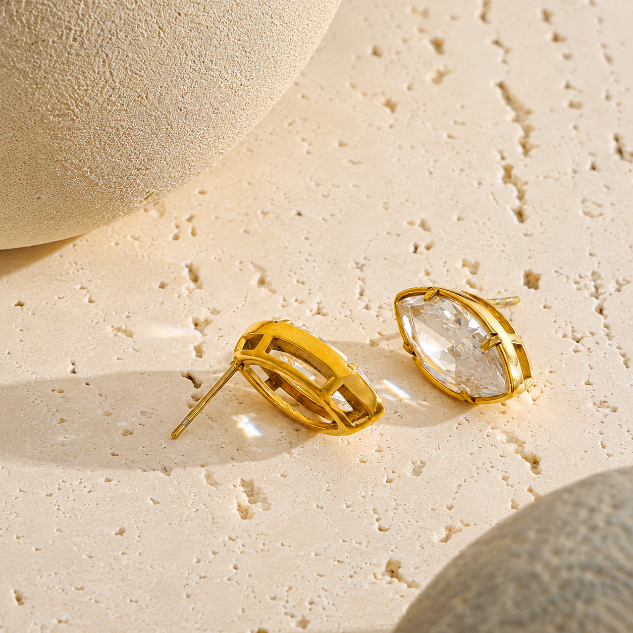 Marquise Studs Earrings - 18k Gold Plated