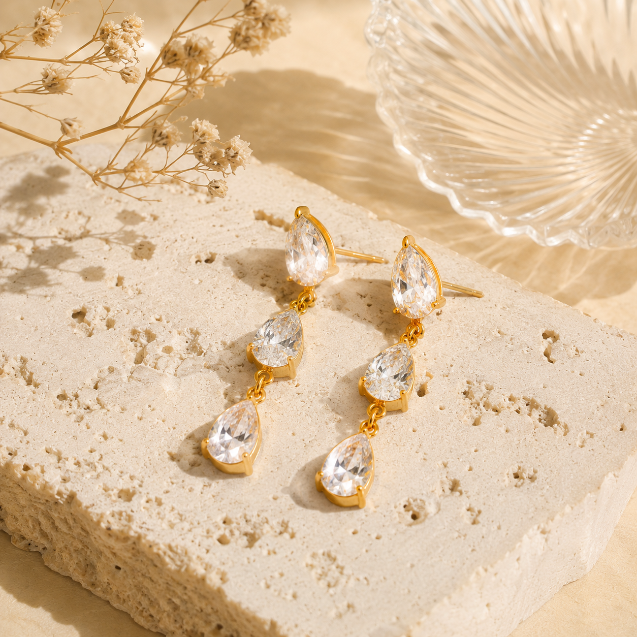 Pearline Drops Earrings - 18k Gold Plated