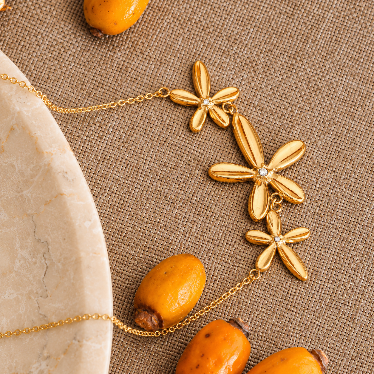 Meadow Bloom Necklace - 18k Gold Plated