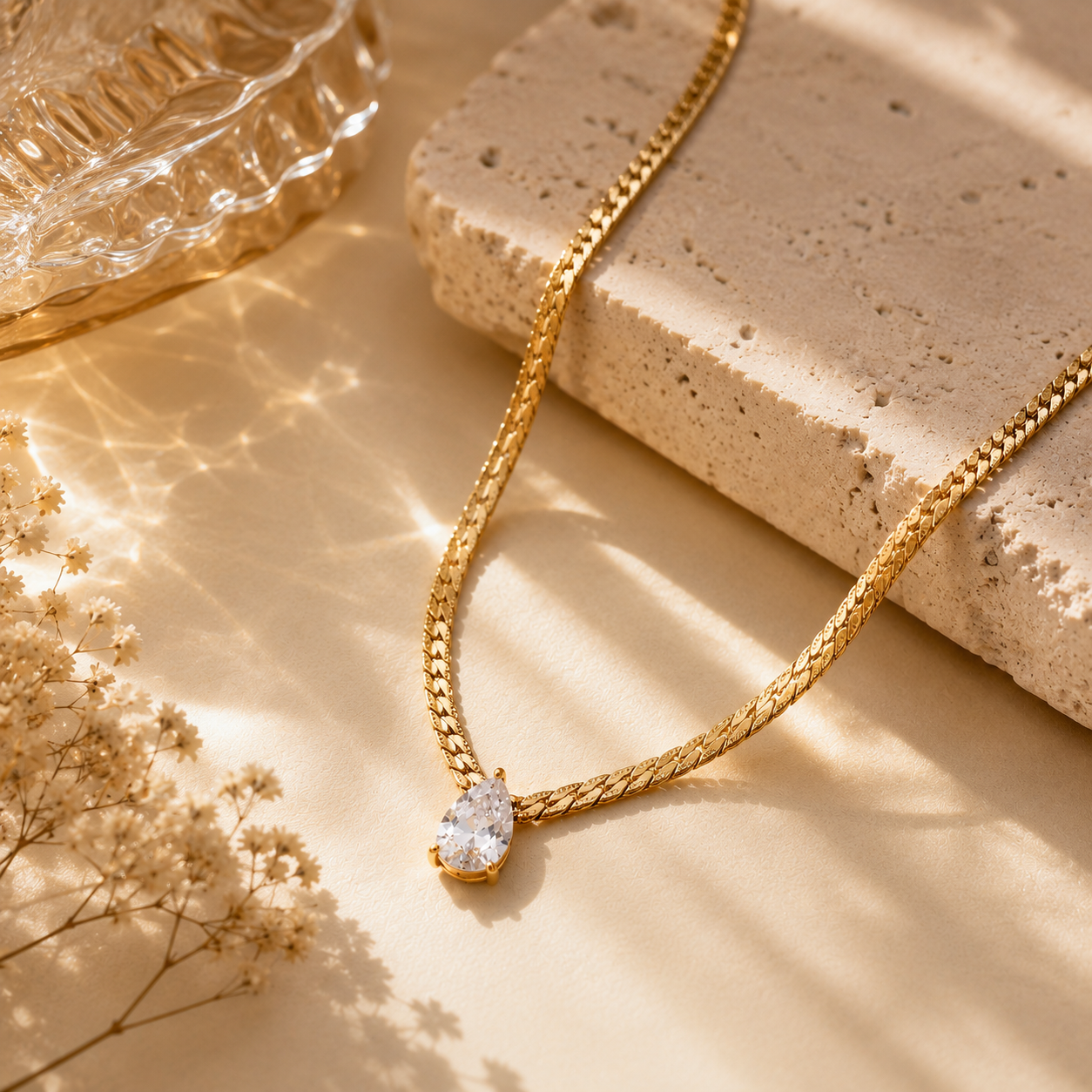 Drop Glow Necklace - 18k Gold Plated