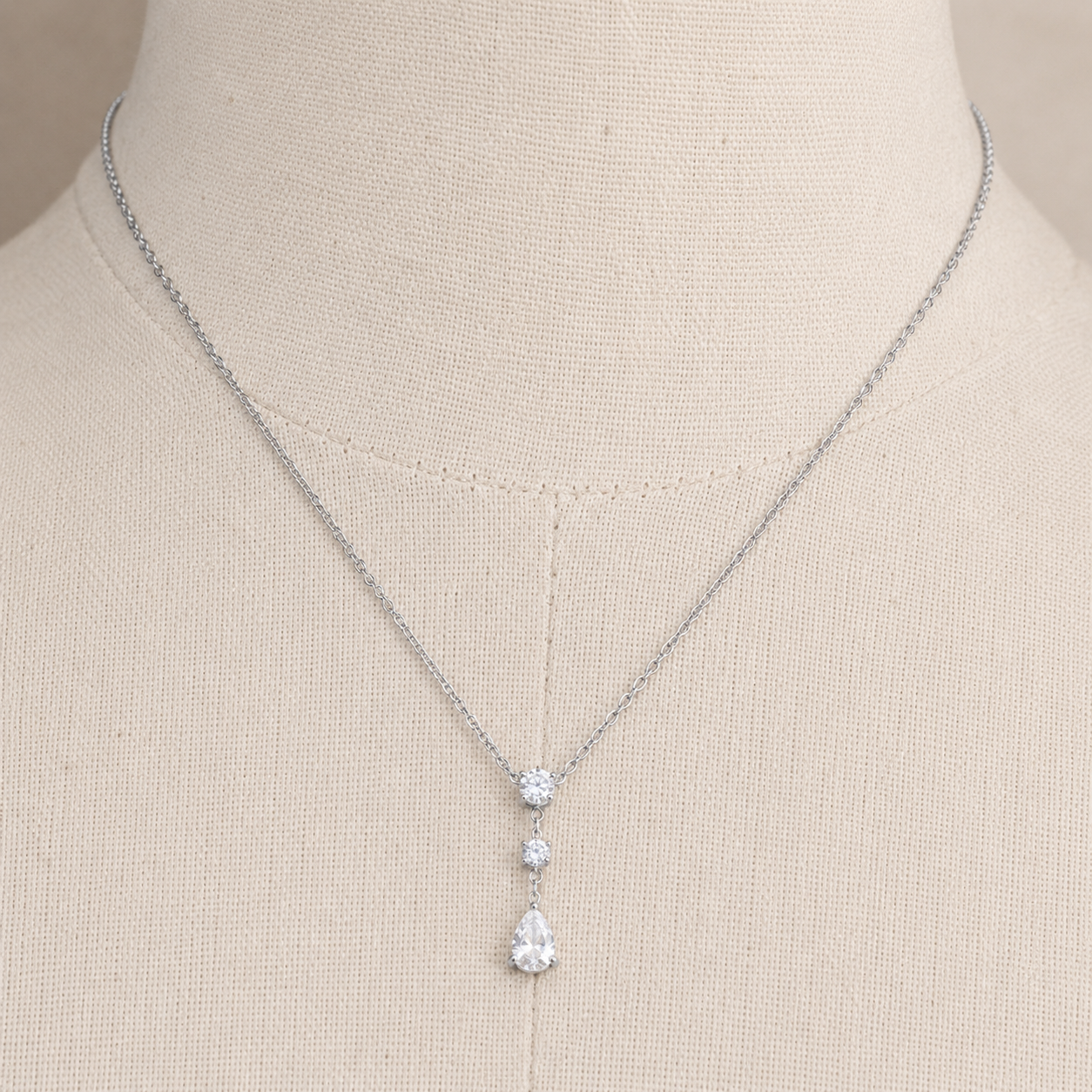 Etoile Drop Necklace - 18k Gold Plated