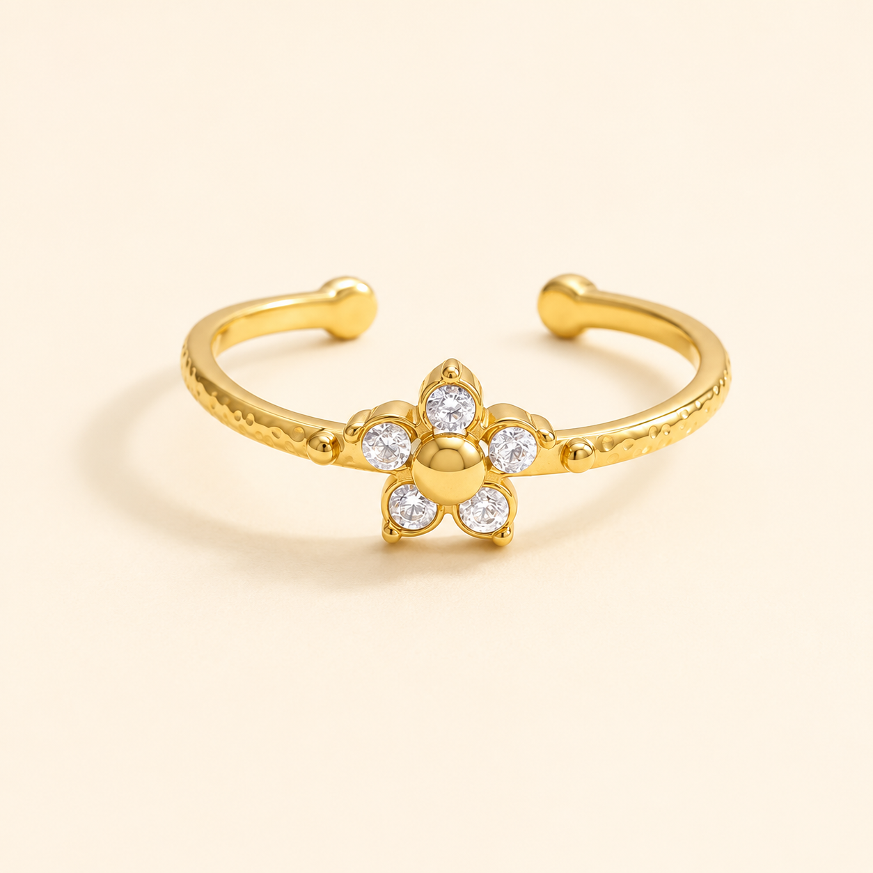 Ever Petal Ring - 18K Gold Plated (Adjustable)