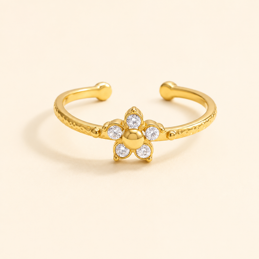 Ever Petal Ring - 18K Gold Plated (Adjustable)