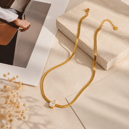 Drop Glow Necklace - 18k Gold Plated Anti Tarnish jewellery
