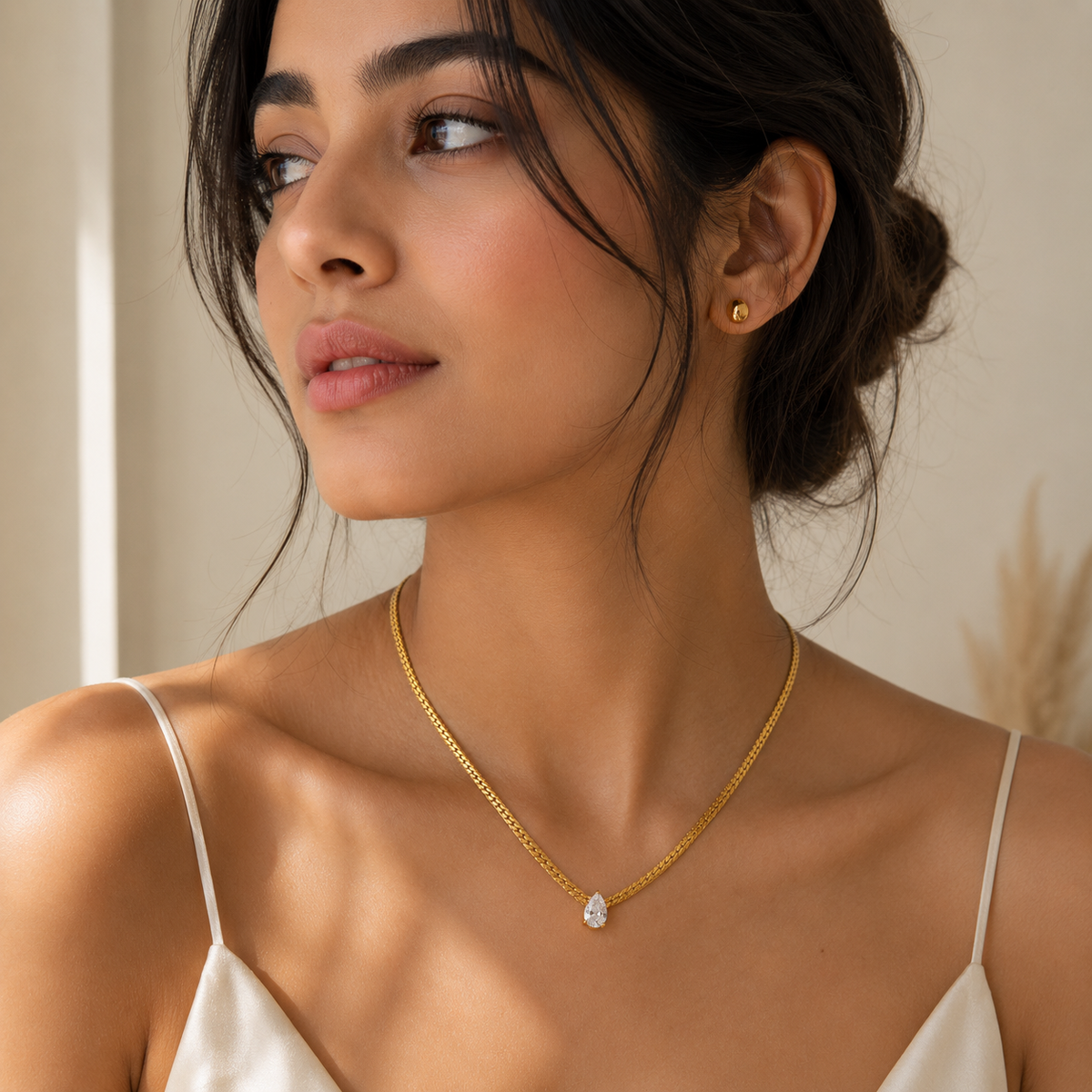 Drop Glow Necklace - 18k Gold Plated Anti Tarnish jewellery