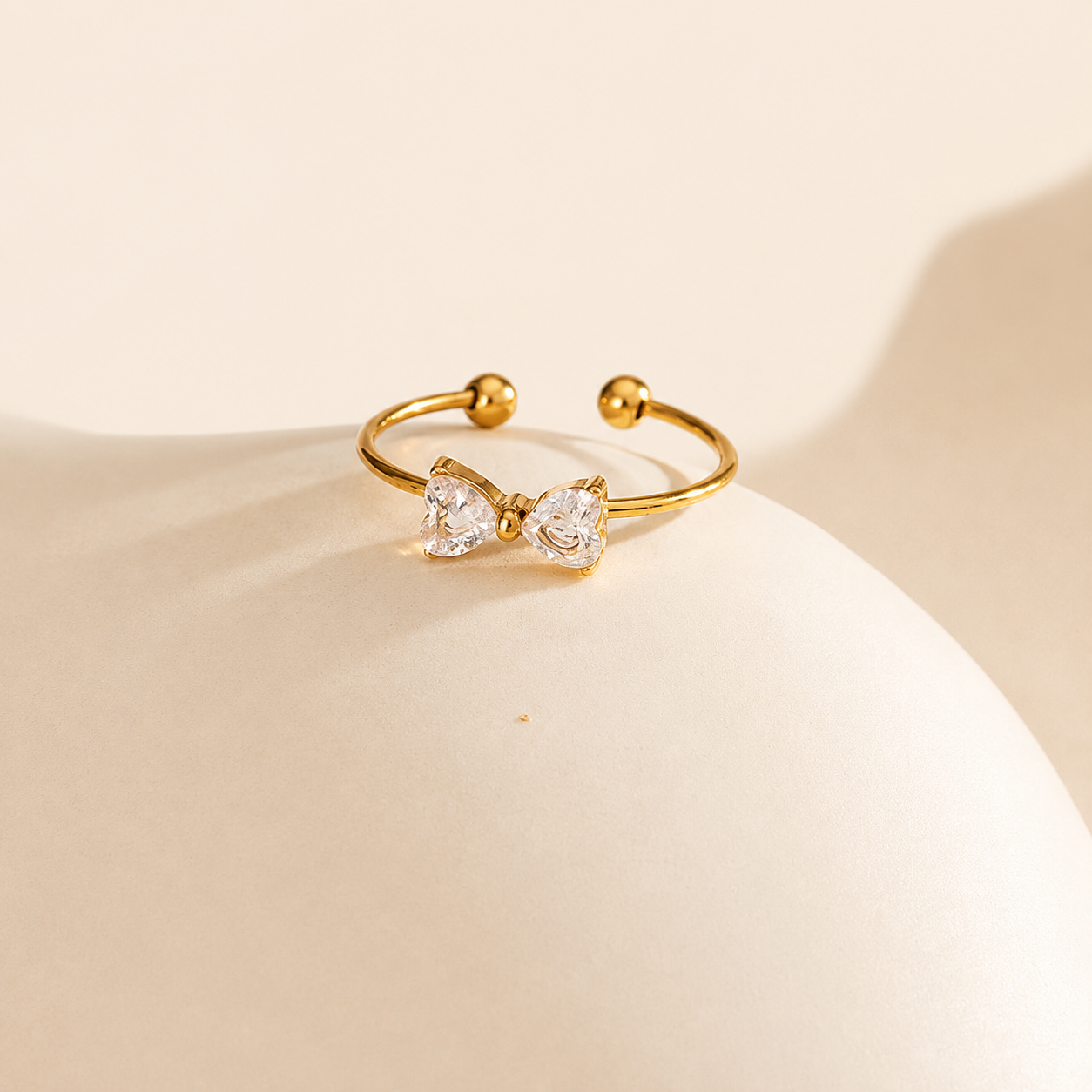 Noa Bow Ring - 18K Gold Plated (Adjustable)