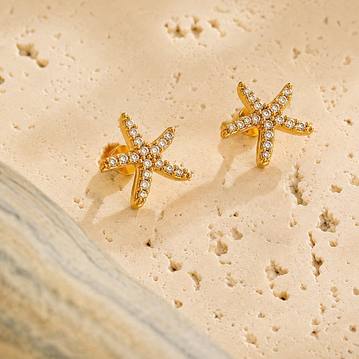 Sea Star Studs Earrings - 18k Gold Plated