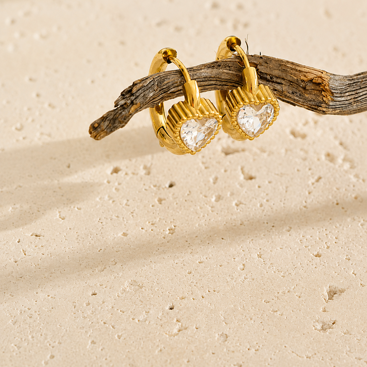 Spark Heart Hoops Earrings - 18k Gold Plated