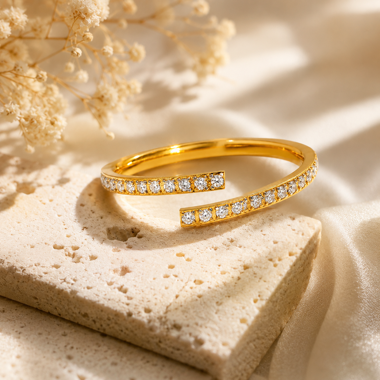Elara Zircon Ring - 18K Gold Plated (Adjustable)