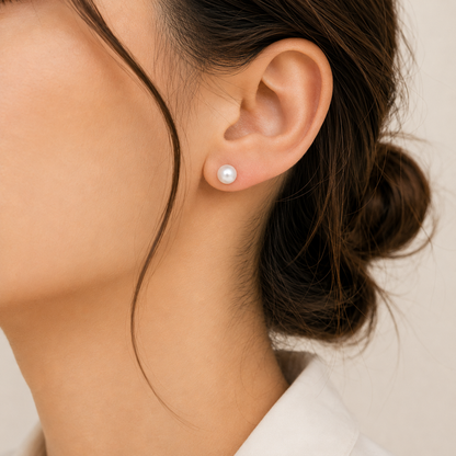 Grace Pearl Stud Earrings - 18K Gold Plated