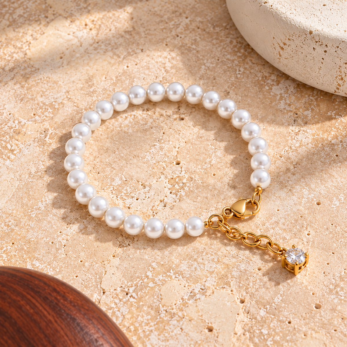 Caelisse White Pearl Bracelet - 18k Gold Plated