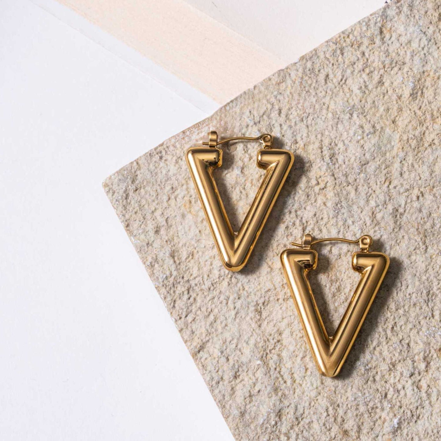 V-shaped Earrings - 18K Gold Plated