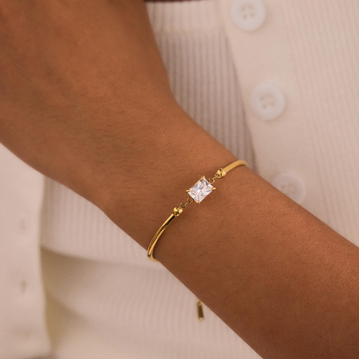Solitaire Prism Bracelet - 18K Gold Plated