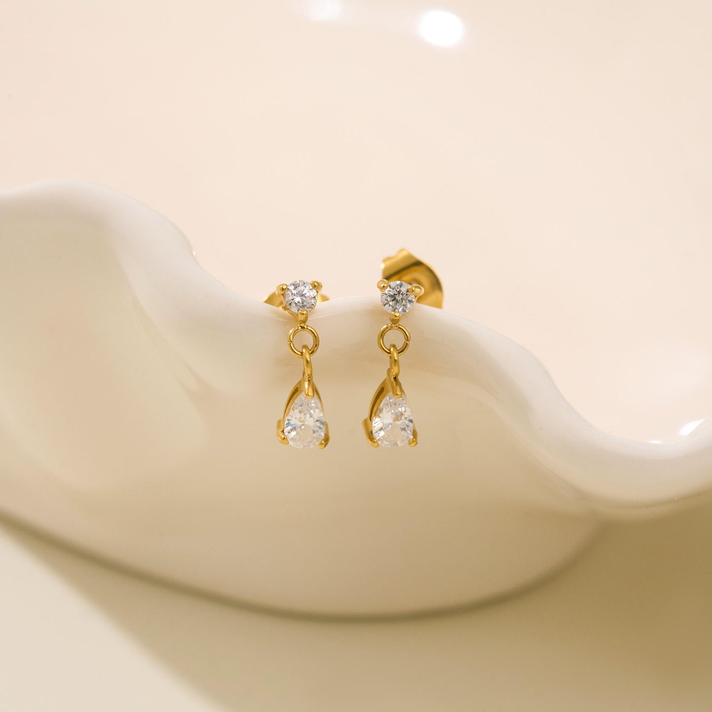 LumiDrop Stud Earrings Earrings - 18K Gold Plated