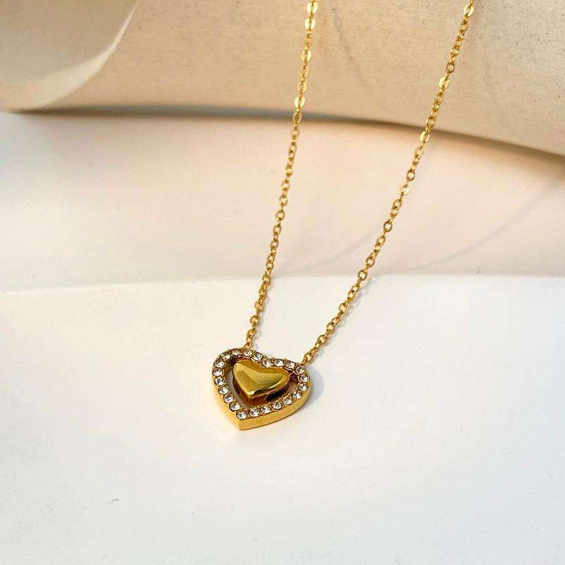 Heart Grace Necklace – 18K Gold Plated