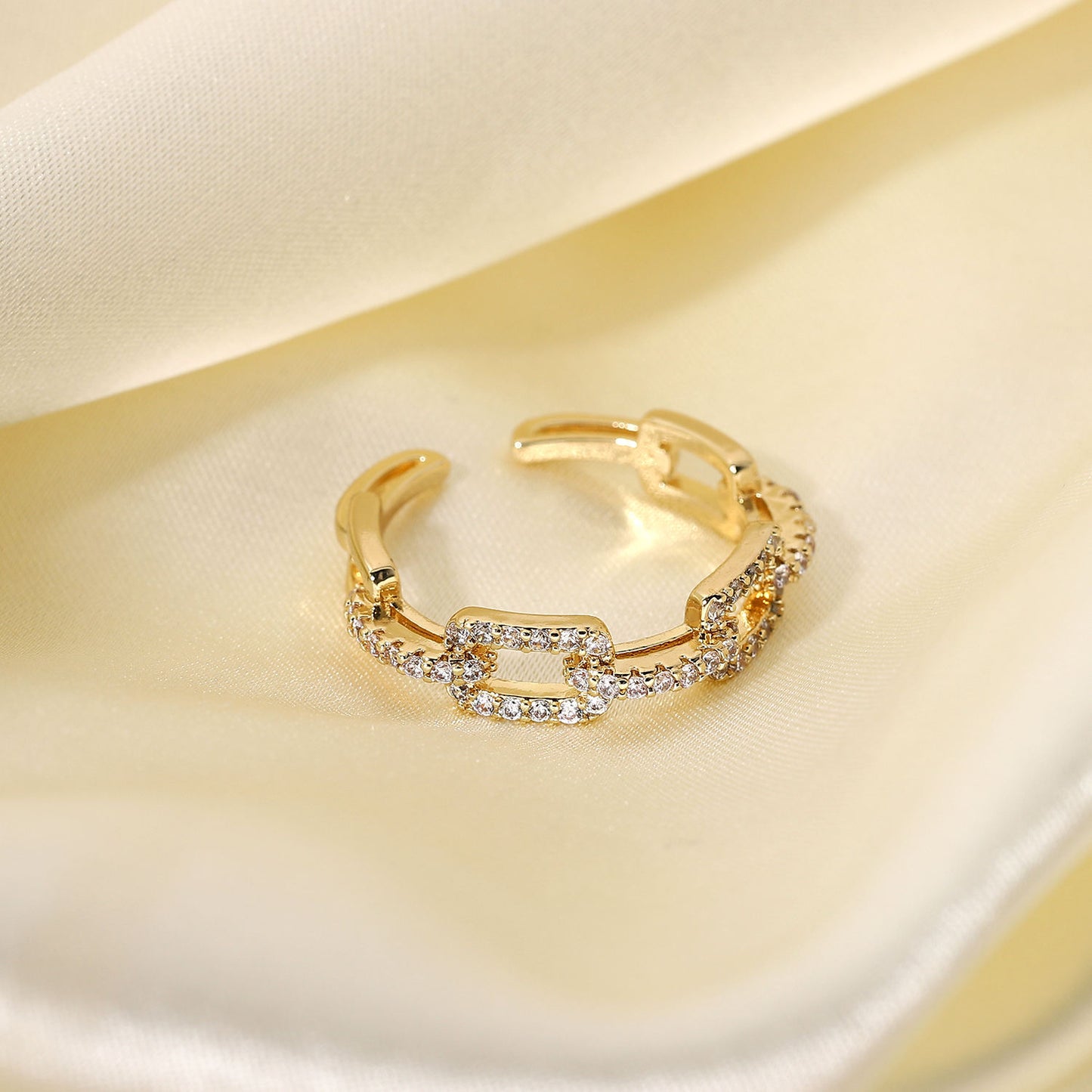 Luxe Link Ring - 18K Gold Plated (Adjustable)