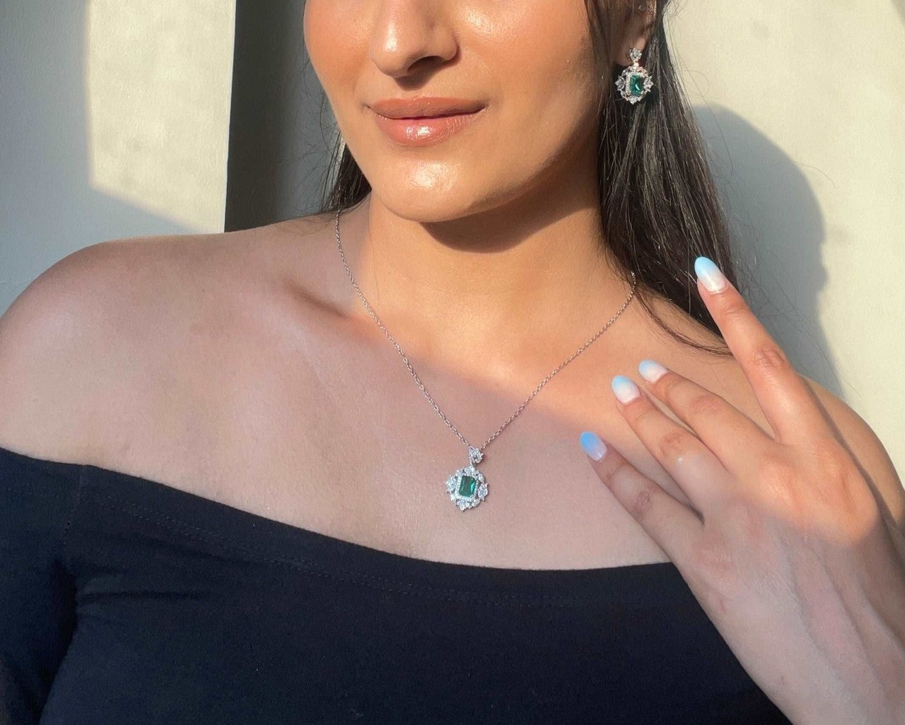 Buy Emerald Treasure 2-Piece Set online jewellery