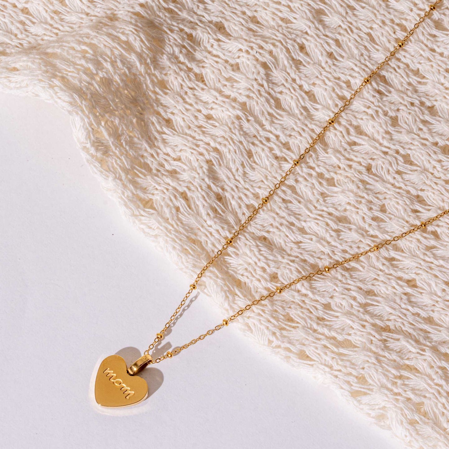 Mom Love Necklace - 18K Gold Plated