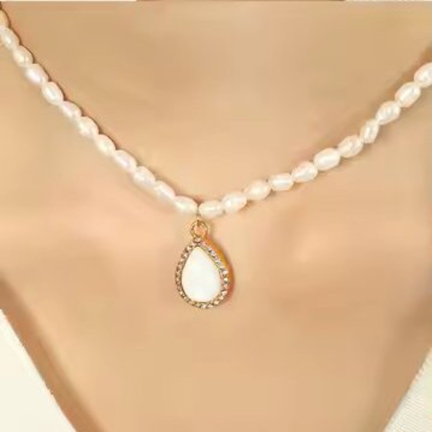 Pearl Drop with Collarbone Chain Necklace - 18K Gold Plated
