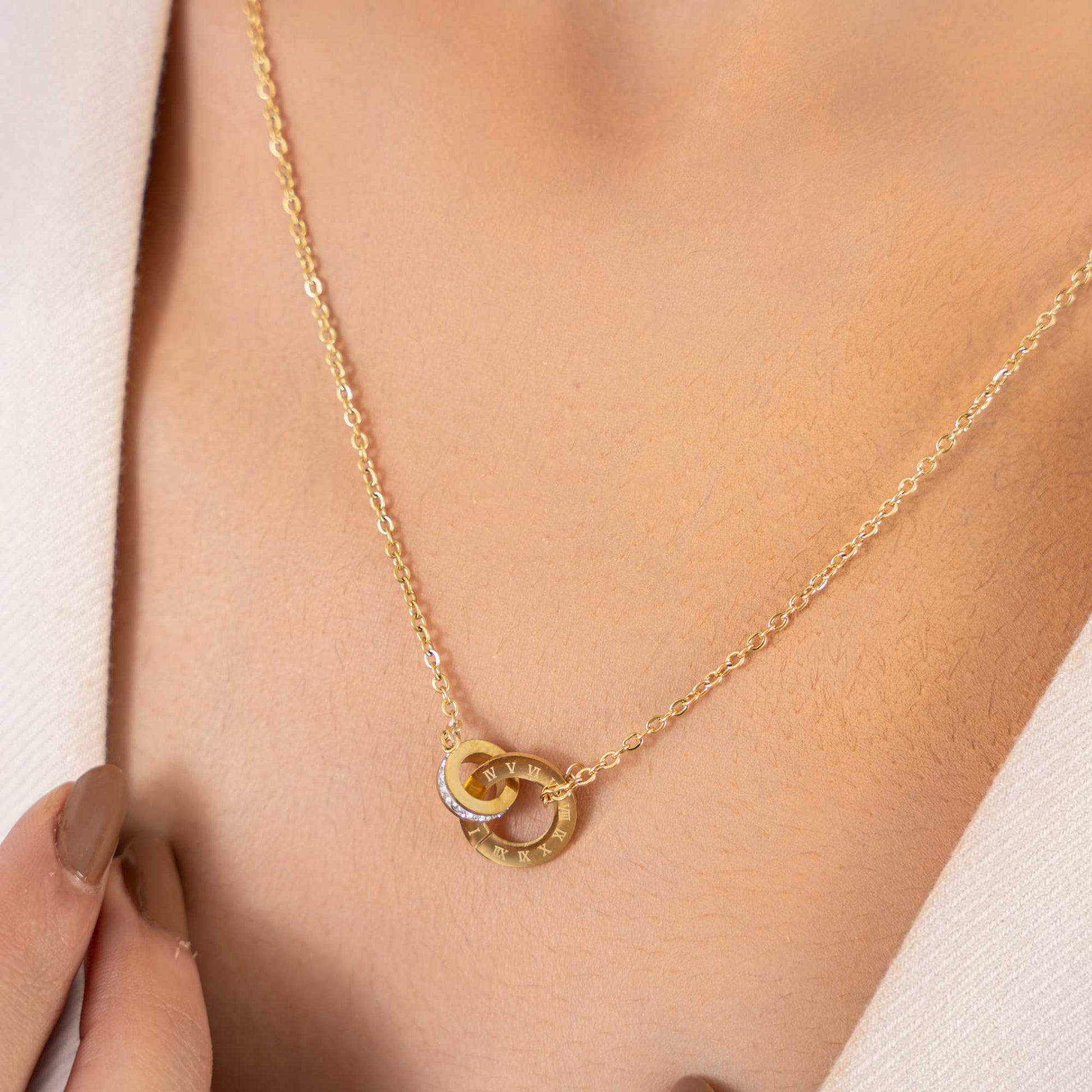 Buy Interlocked Timeless Pendant Necklace - 18K Gold Plated online jewellery