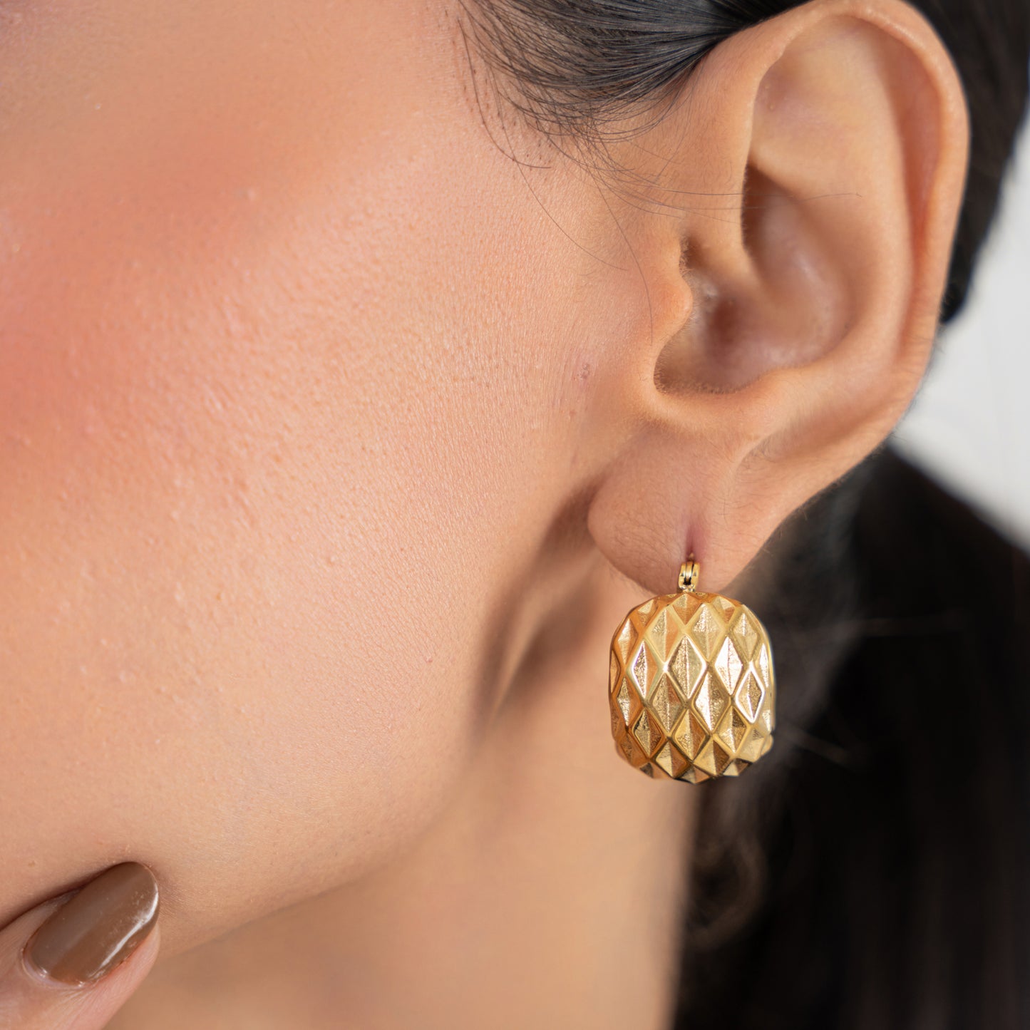 Buy Classic Eleganza Hoop Earrings - 18K Gold Plated online jewellery