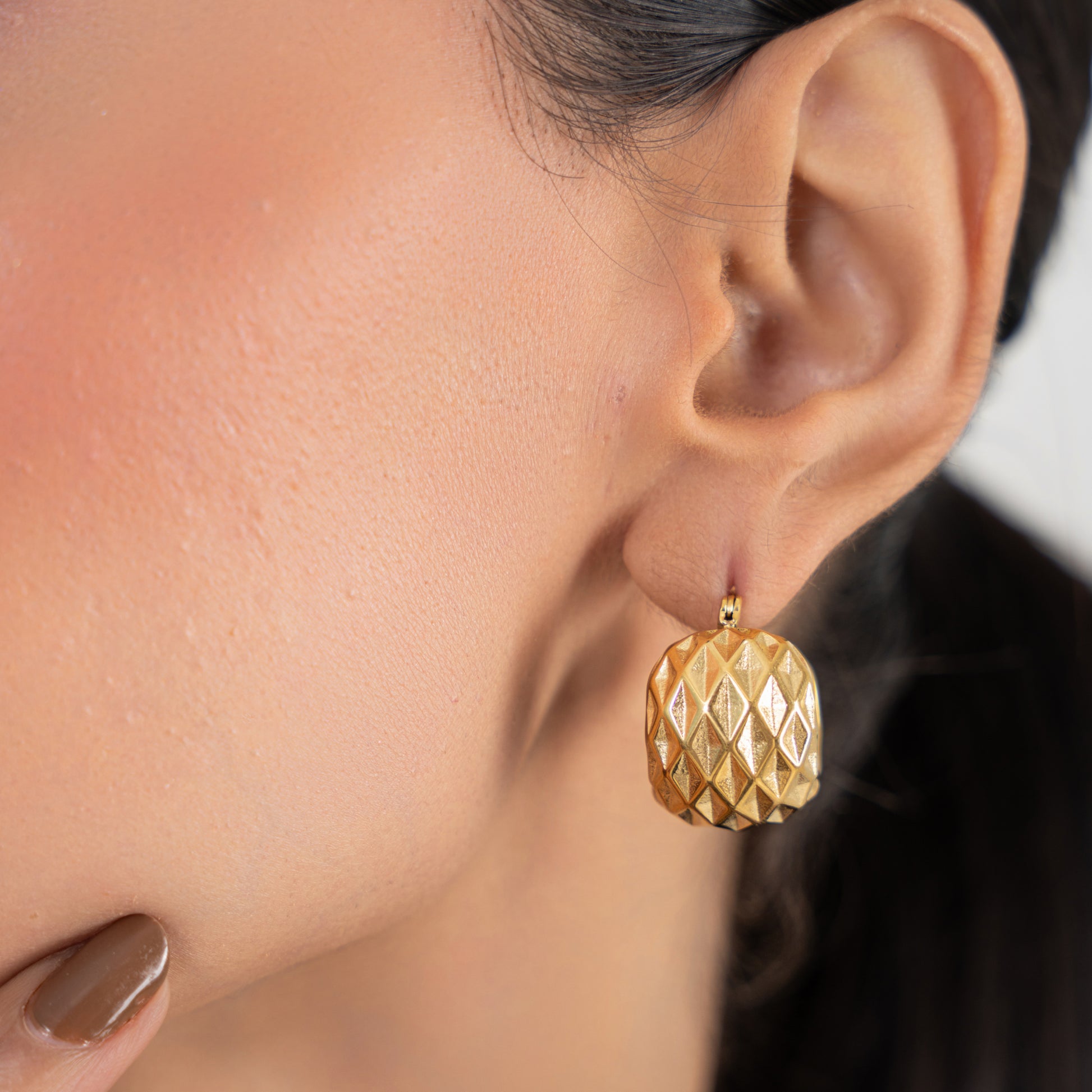 Buy Classic Eleganza Hoop Earrings - 18K Gold Plated online jewellery