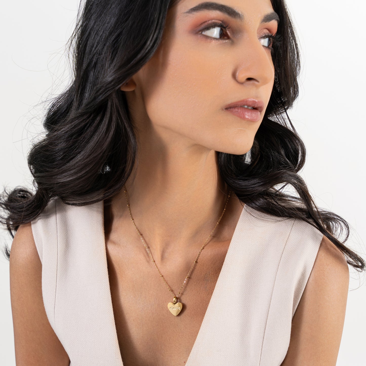 Mom Love Necklace - 18K Gold Plated
