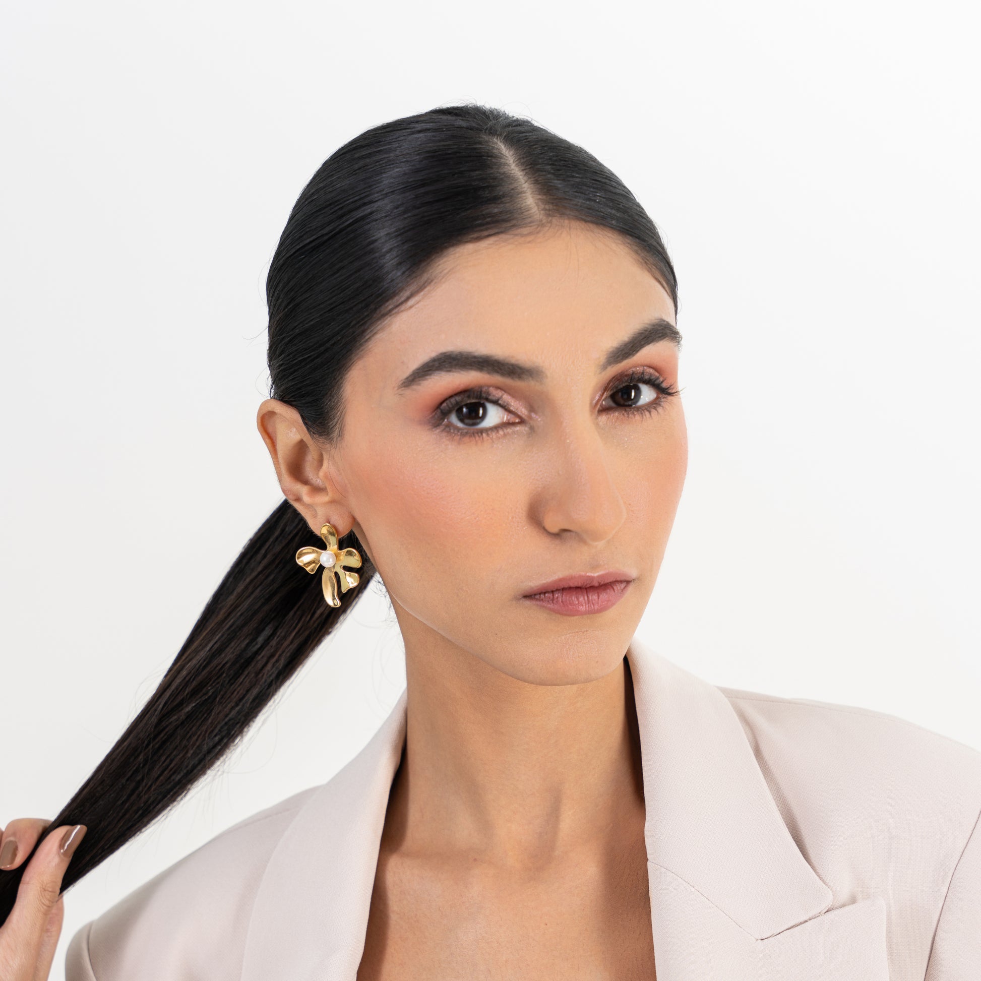 Buy Pearl Flower Earrings - 18K Gold Plated online jewellery