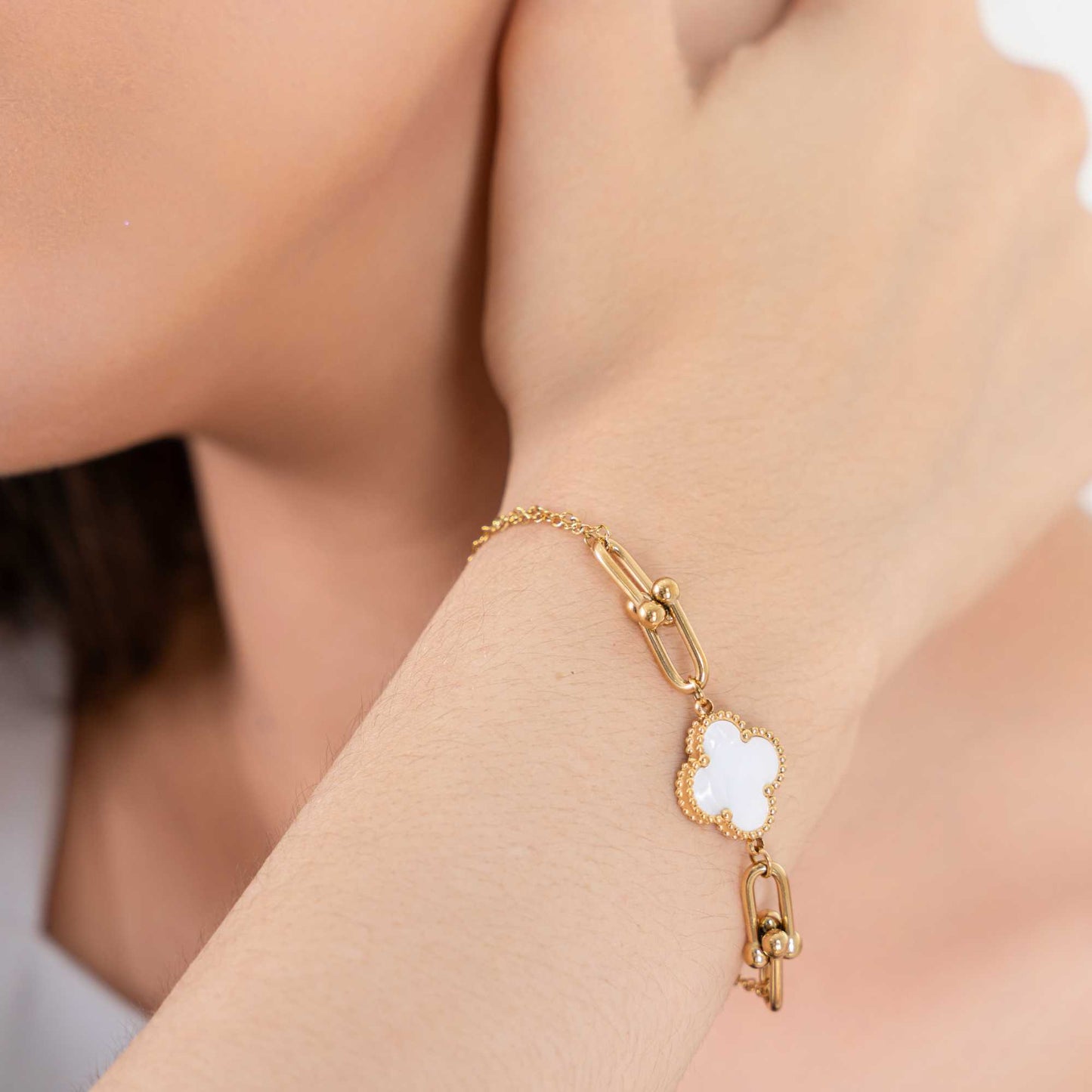 Classy Clover White and Gold Bracelet - 18K Gold Plated
