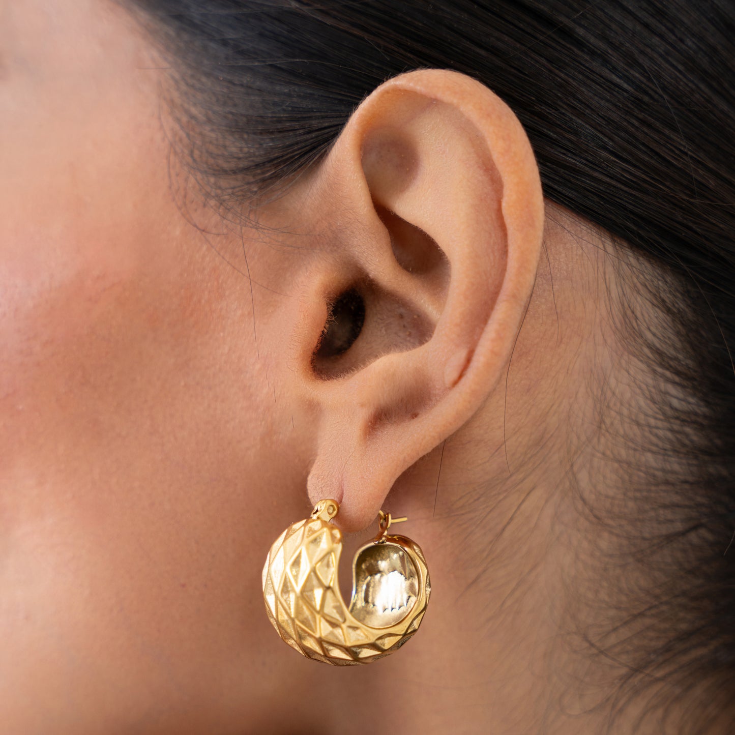 Buy Classic Eleganza Hoop Earrings - 18K Gold Plated online jewellery