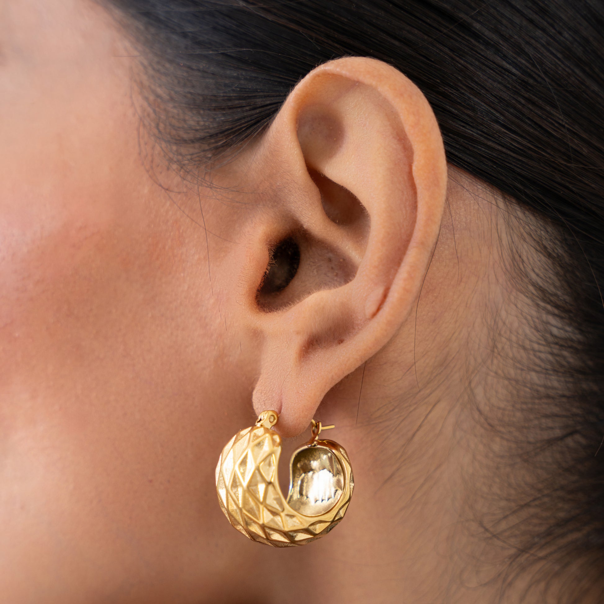 Buy Classic Eleganza Hoop Earrings - 18K Gold Plated online jewellery