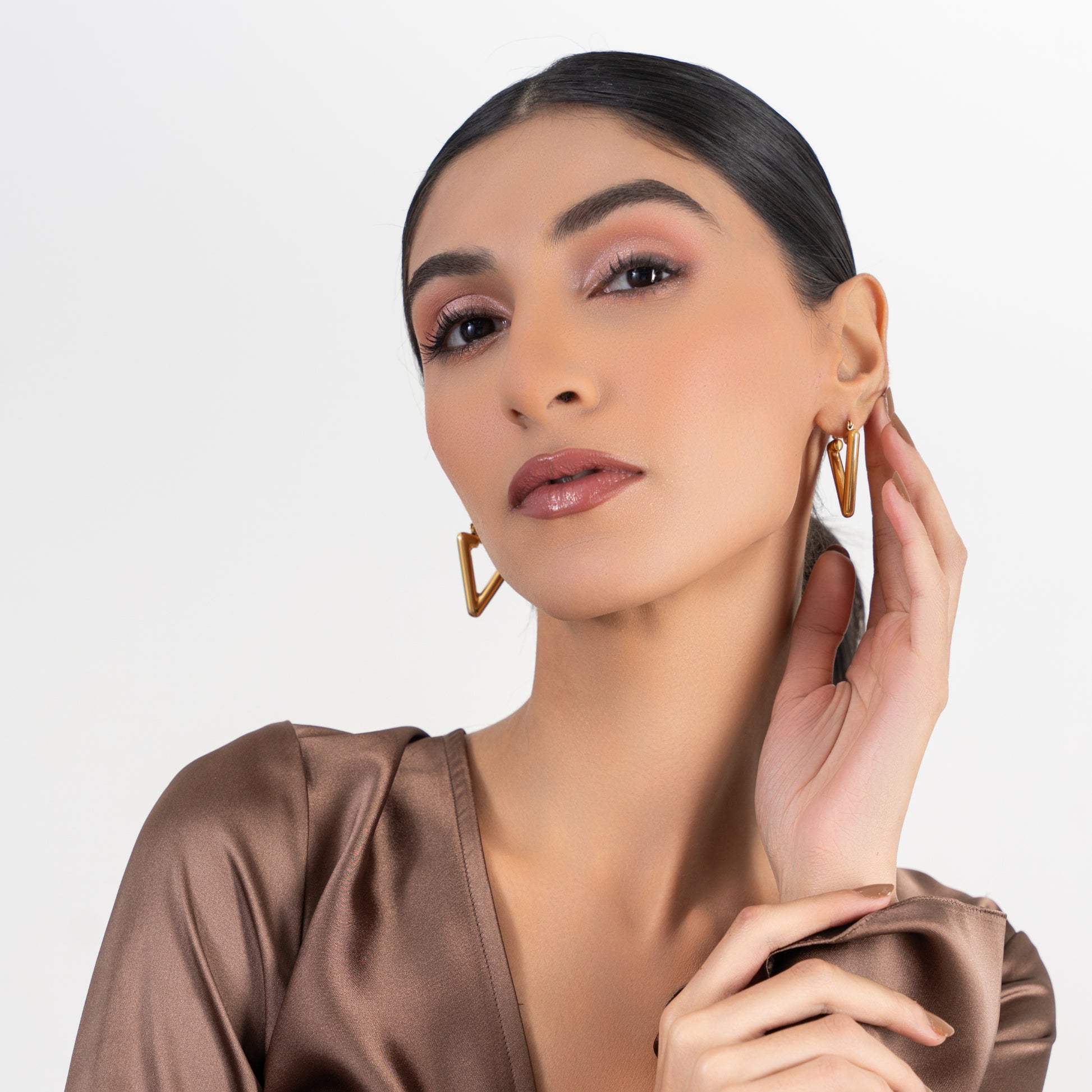 Buy V-shaped Earrings - 18K Gold Plated online jewellery