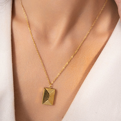 Classy Envelope ILY Pendant Necklace - 18K Gold Plated