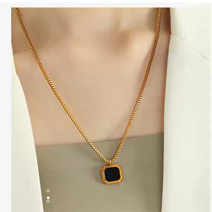 Buy Black Agate Pendant Necklace online jewellery