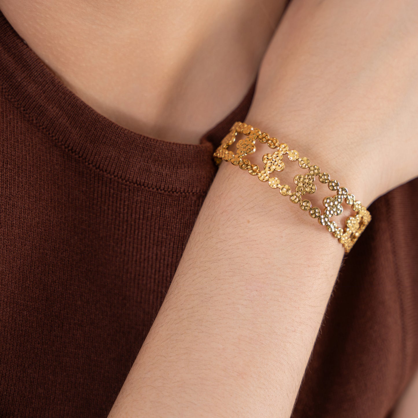 Laruzo Cuff Bangle Bracelet - 18K Gold Plated