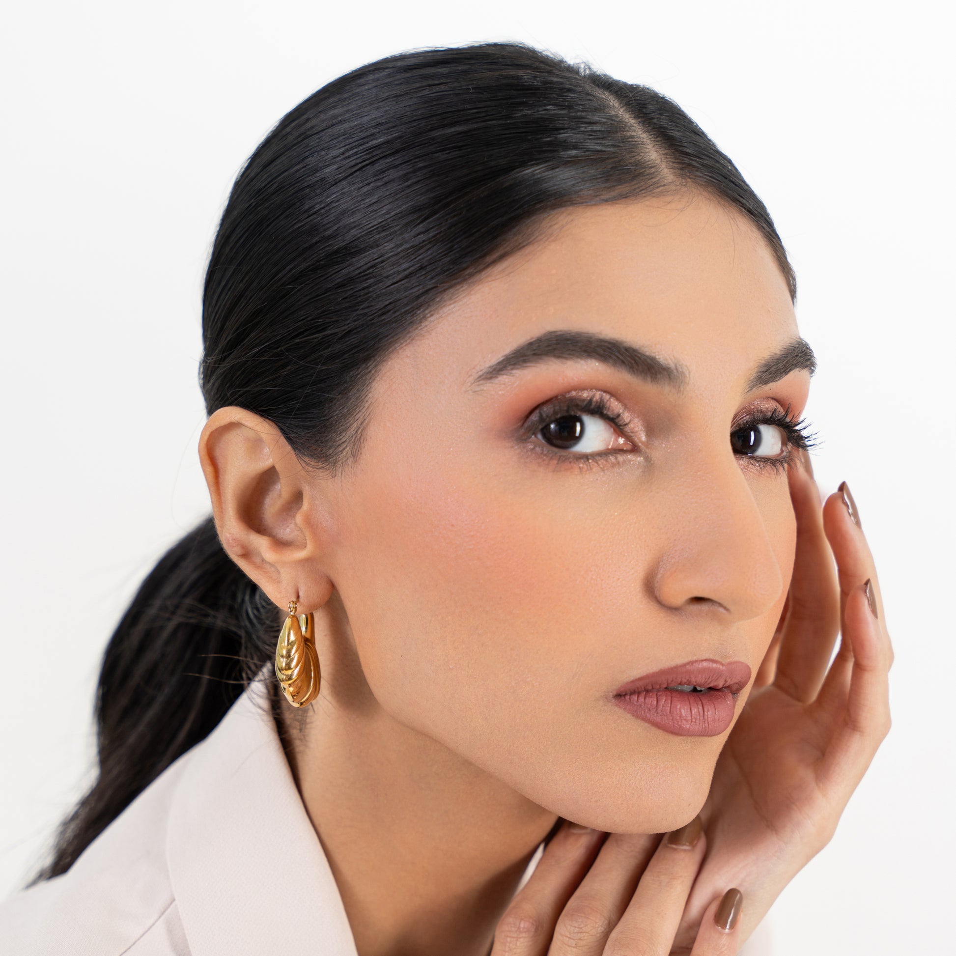 Buy Feather Hoop Earrings - 18K Gold Plated online jewellery