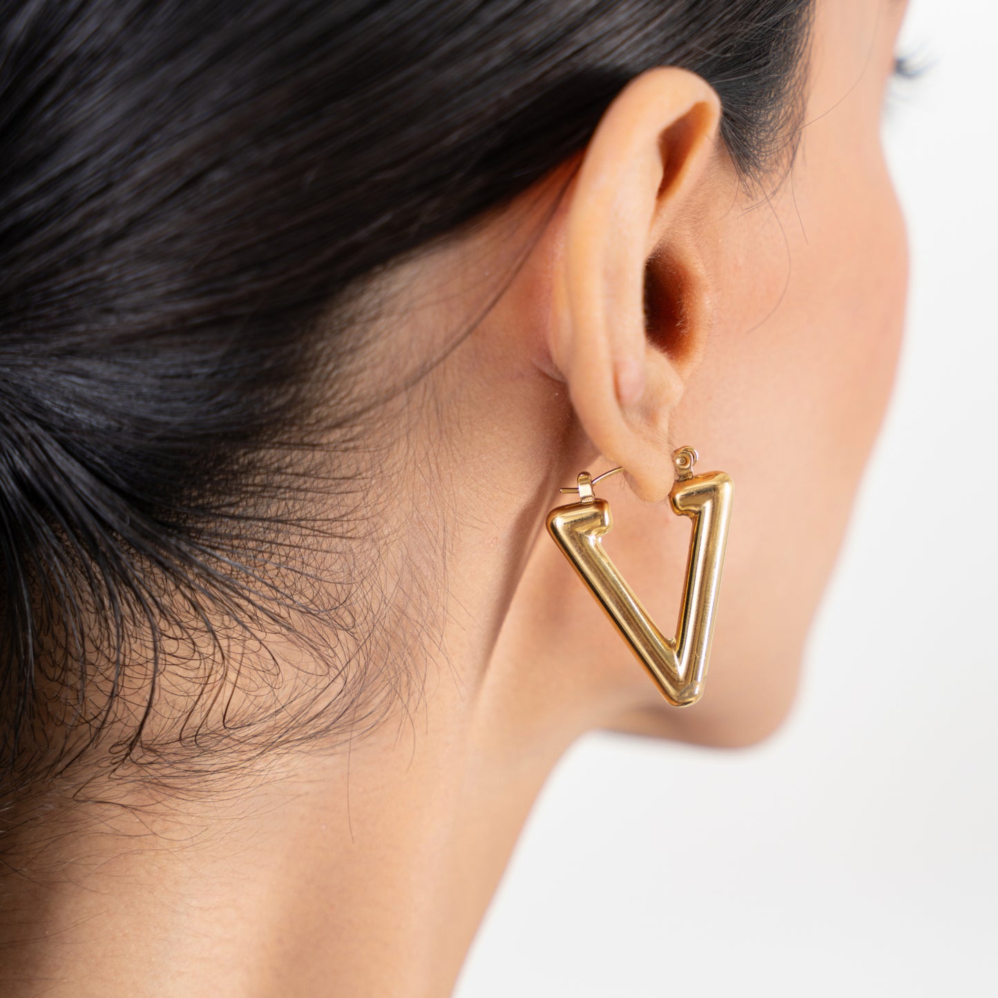 Buy V-shaped Earrings - 18K Gold Plated online jewellery