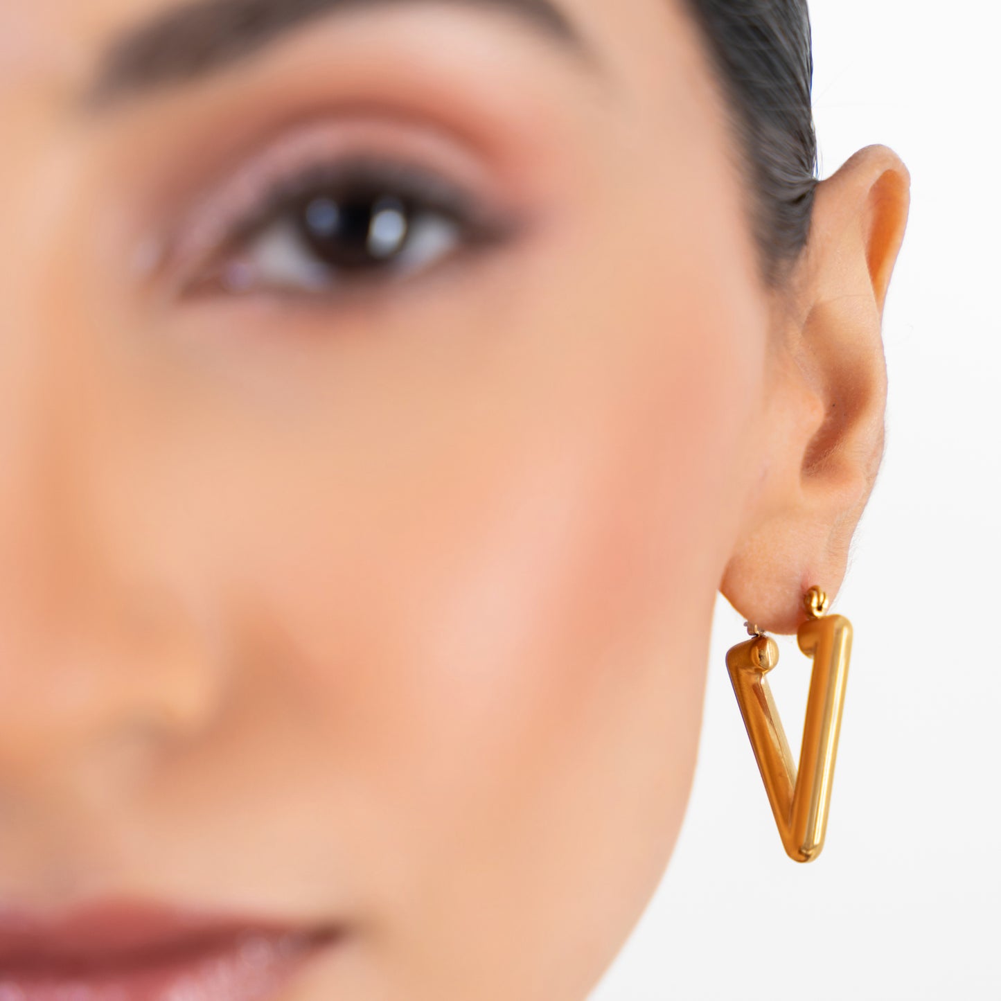 Buy V-shaped Earrings - 18K Gold Plated online jewellery