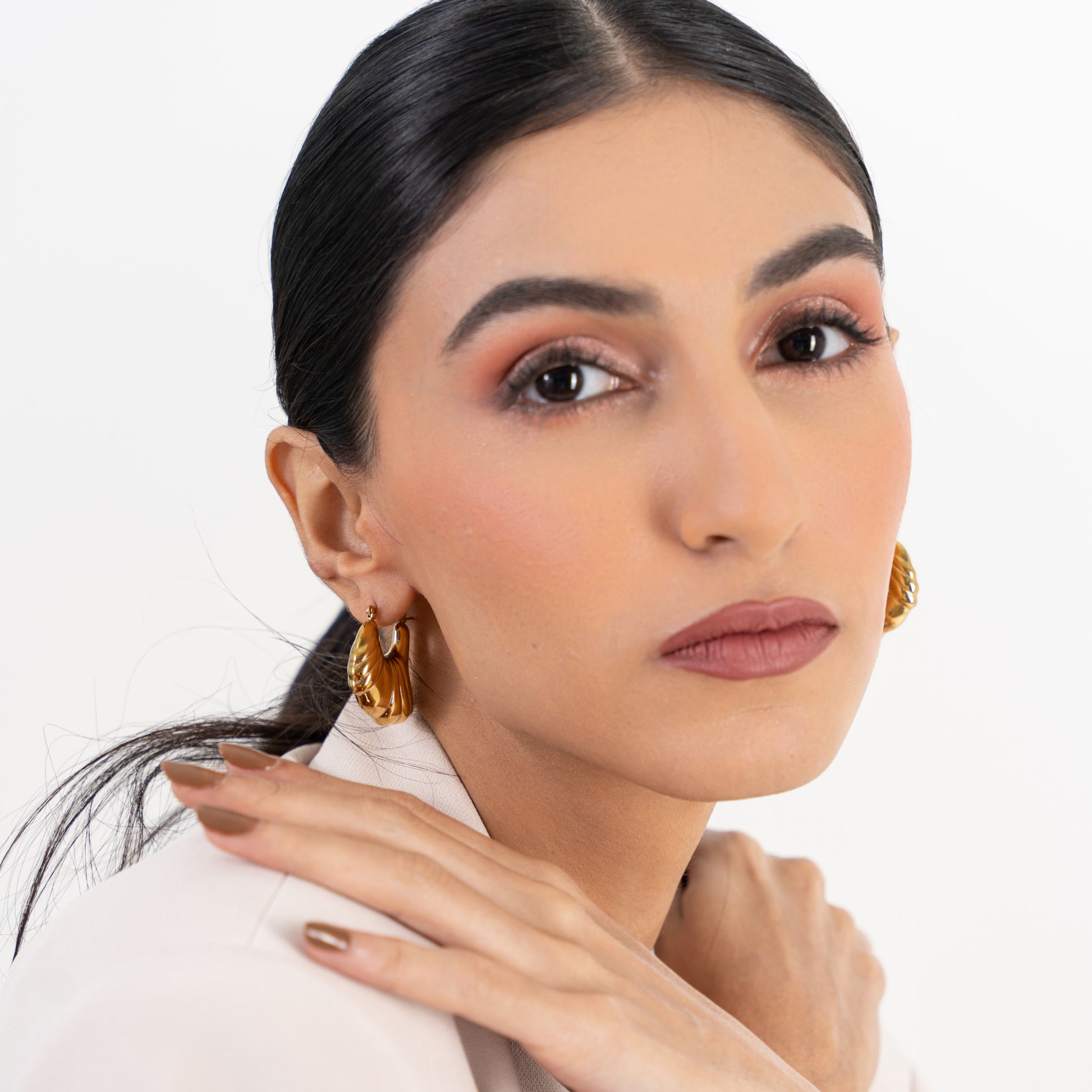 Buy Feather Hoop Earrings - 18K Gold Plated online jewellery