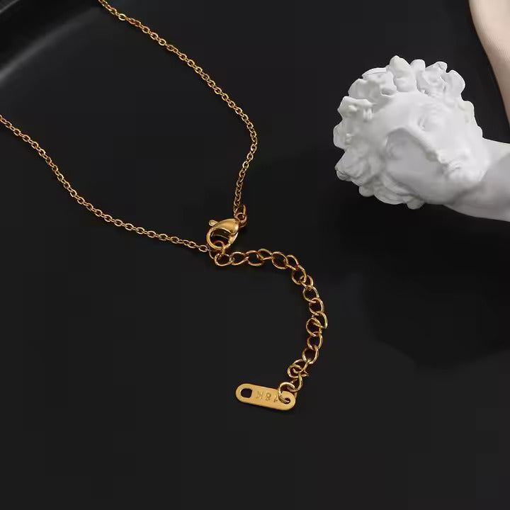 Minimal Lana Necklace - 18K Gold Plated
