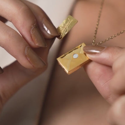 Classy Envelope ILY Pendant Necklace - 18K Gold Plated